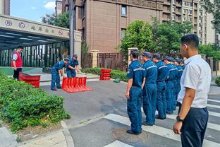 孔帕尼奥：来中国前没收到土耳其球队报价，去哪儿踢球关乎家庭